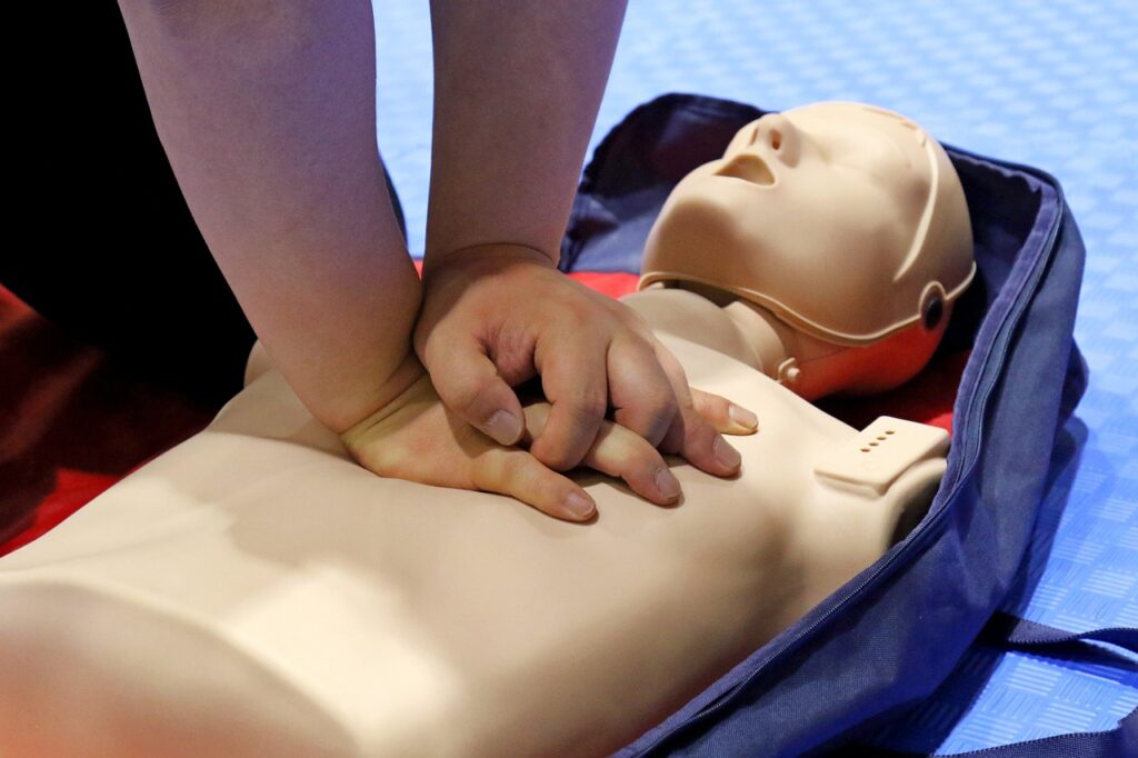 cpr 5807848 1280